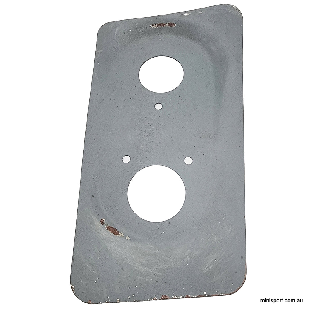 MINI REAR TAIL LAMP GUSSET- L/H – Minisport
