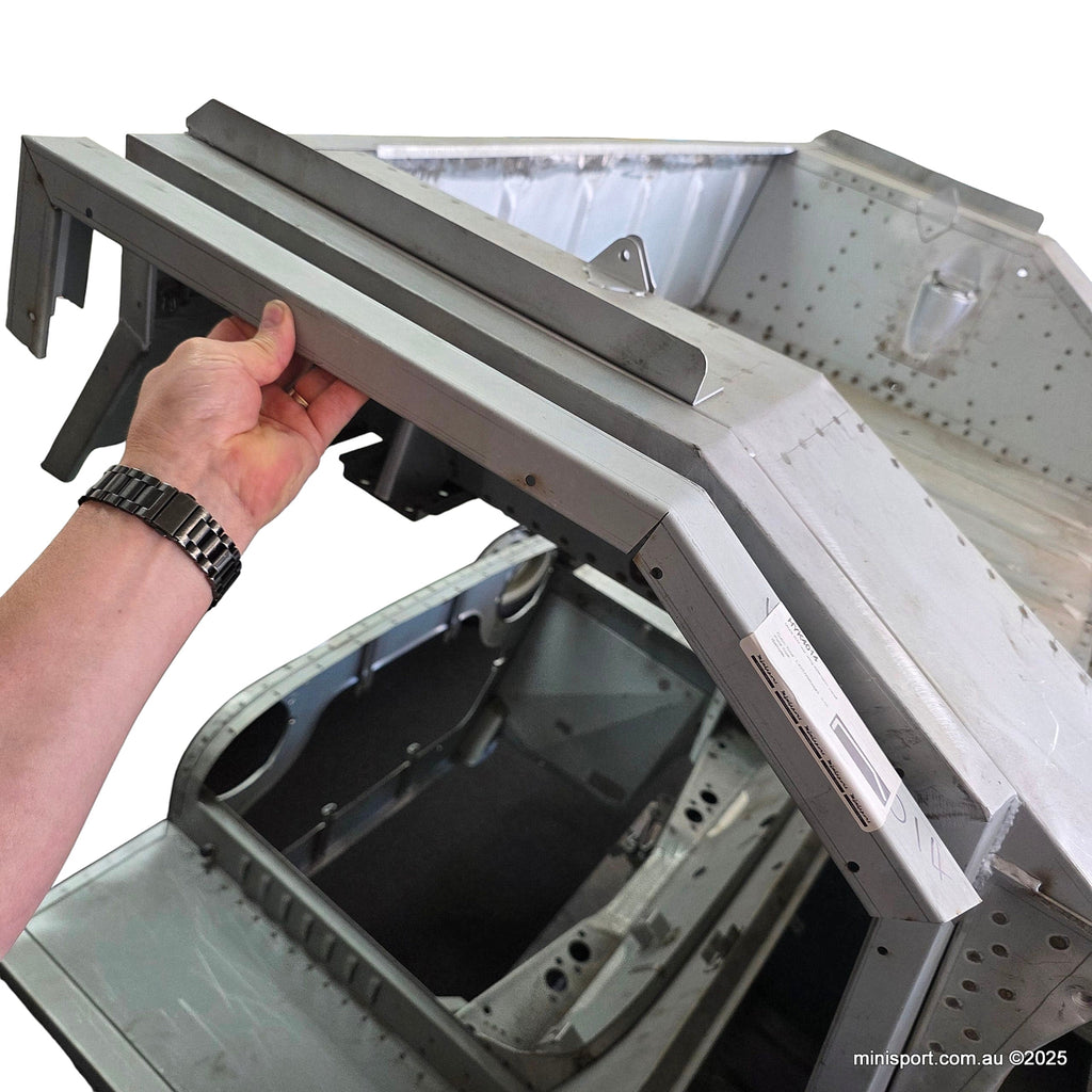 MOKE R/H REAR WING EXTENSION PANEL- HYK4014 – Minisport