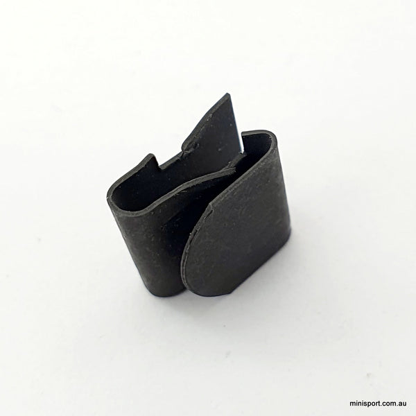 MINI OUTER DOOR GLASS RUBBER & INNER FELT CLIP [34G939] – Minisport